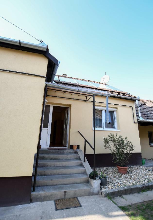 Rozsa Vendeghaz Hotel Tokaj Bagian luar foto