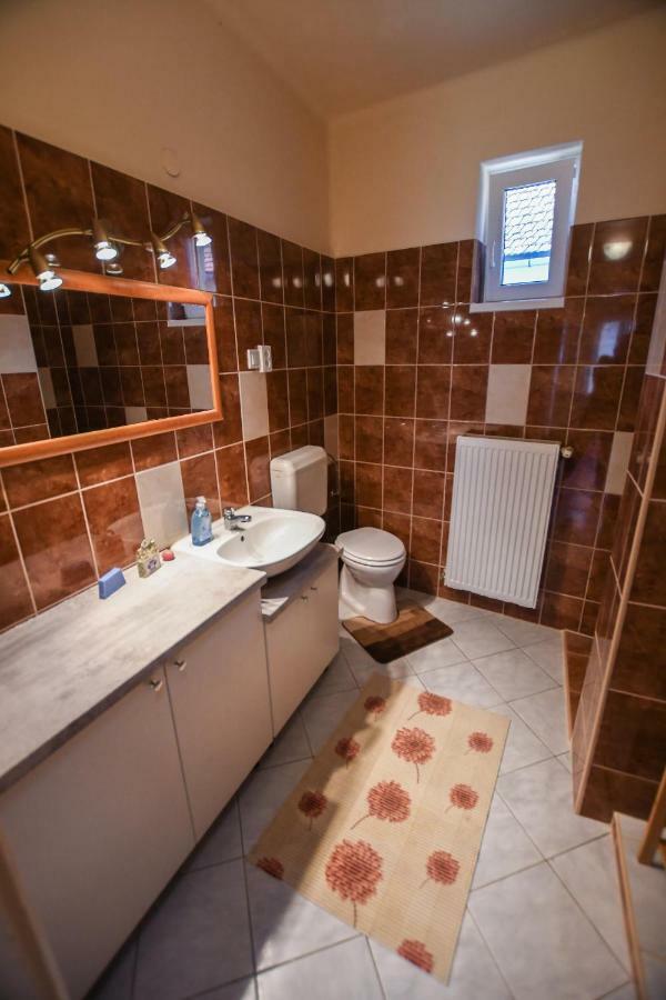 Rozsa Vendeghaz Hotel Tokaj Bagian luar foto