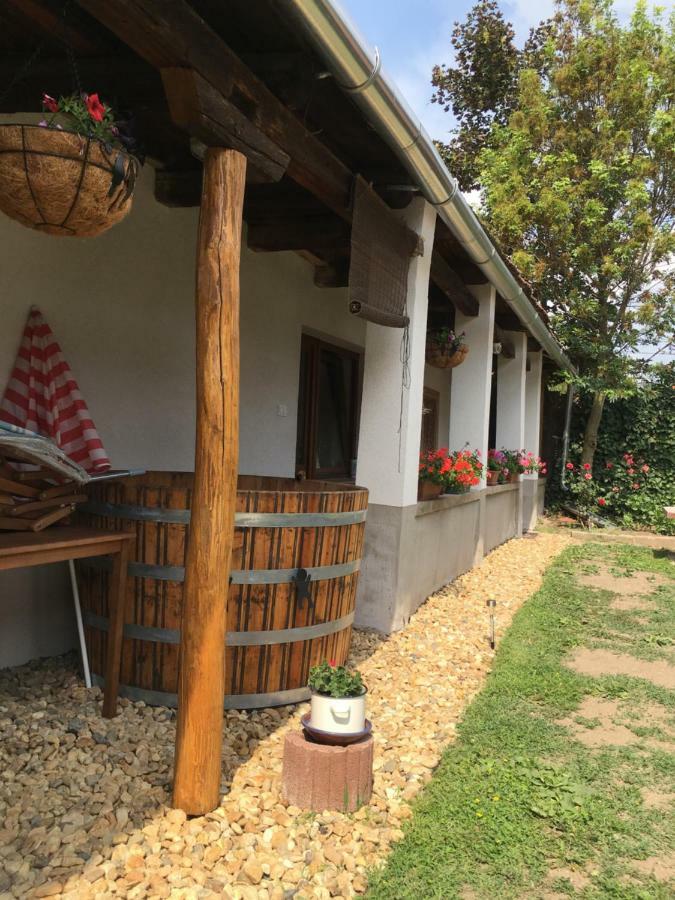 Rozsa Vendeghaz Hotel Tokaj Bagian luar foto