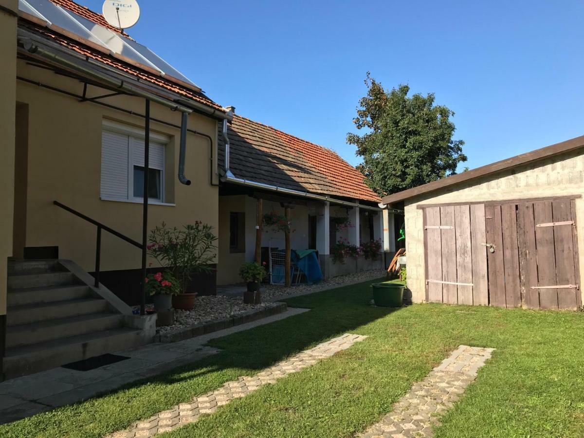 Rozsa Vendeghaz Hotel Tokaj Bagian luar foto